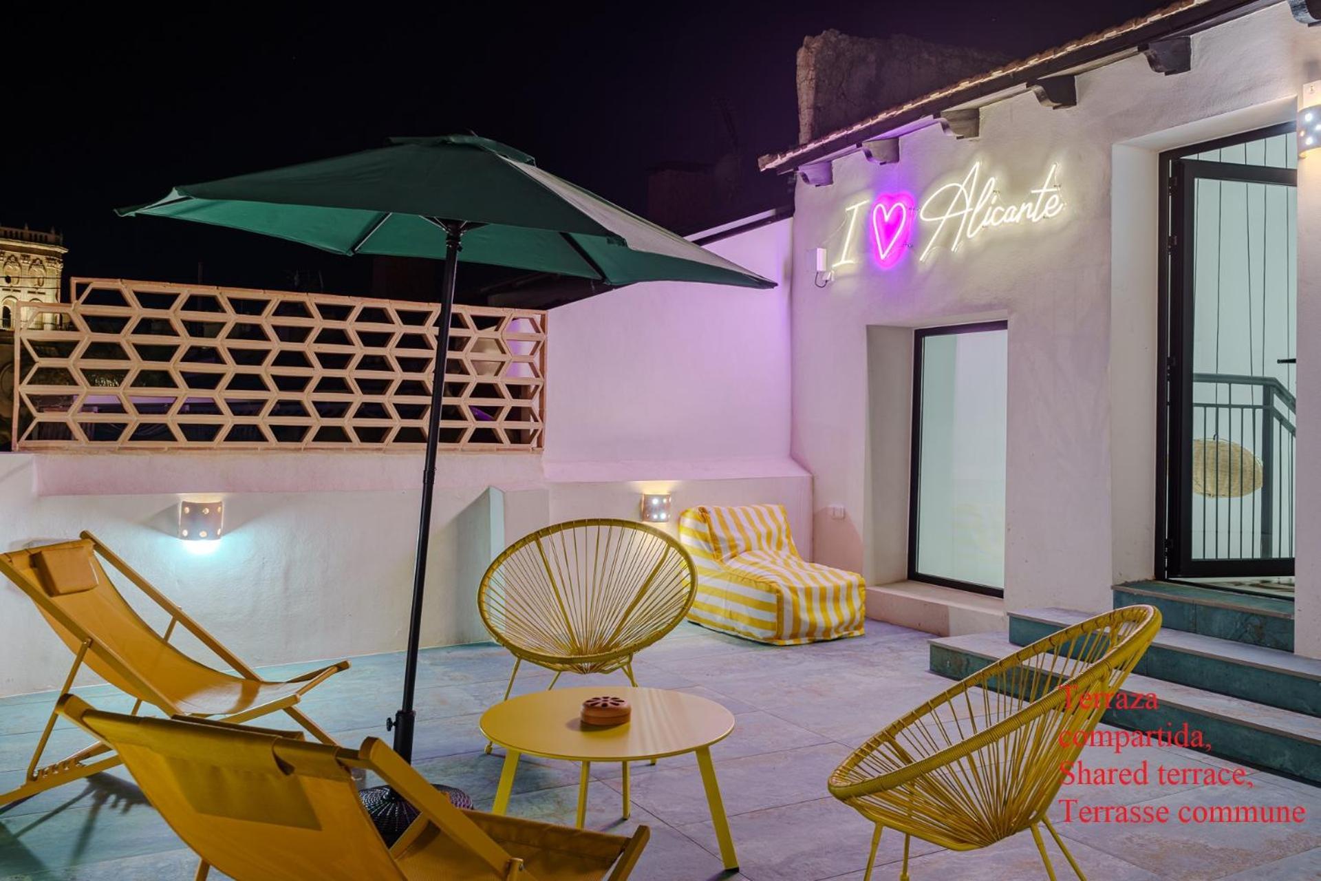 Luxurious Studio In Historic Center Of Alicante Exterior photo